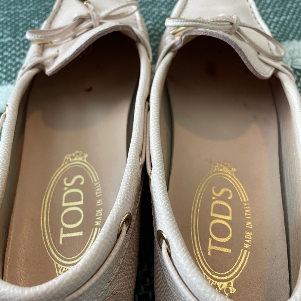 Tod’s pale pink loafers - Picture 7 of 7